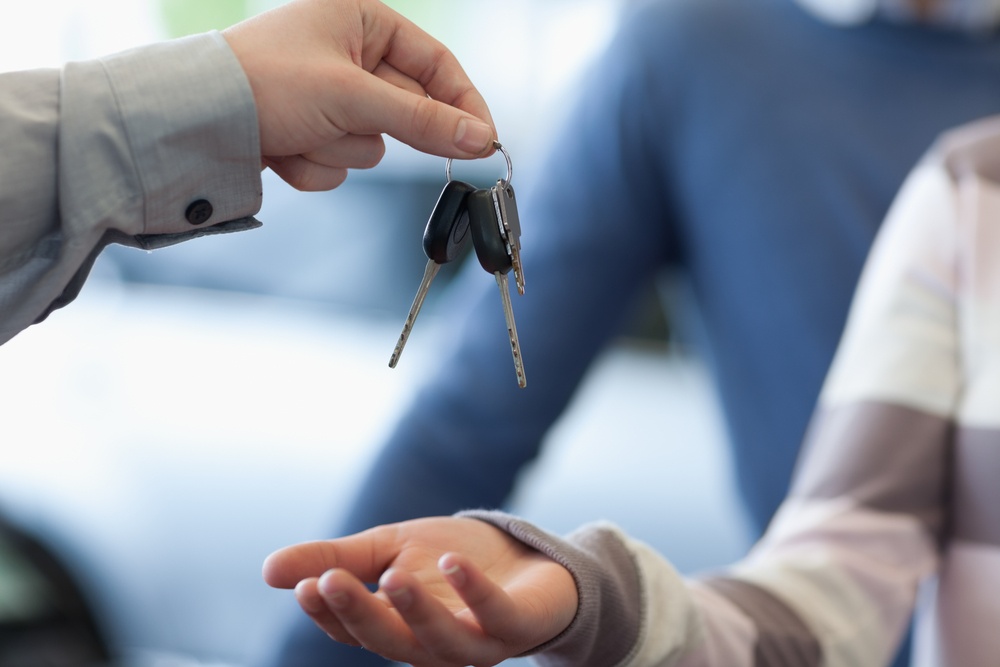 how_to_get_your_elderly_dad_to_give_up_the_car_keys_when_his_ability_to_drive_safely_goes_advice_from_ezra_home_care.jpeg