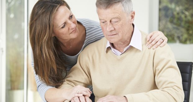understanding_challenges_for_seniors_with_mobility_issues_living_at_home_importance_of_empathy_and_practical_help_from_home_care_assistant.jpg