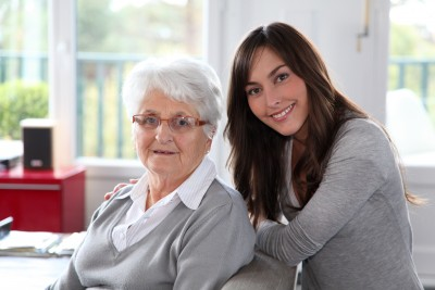 6_considerations_hiring_a_home_care_company_to_support_your_loved_one_with_parkinsons_disease_ezra.png