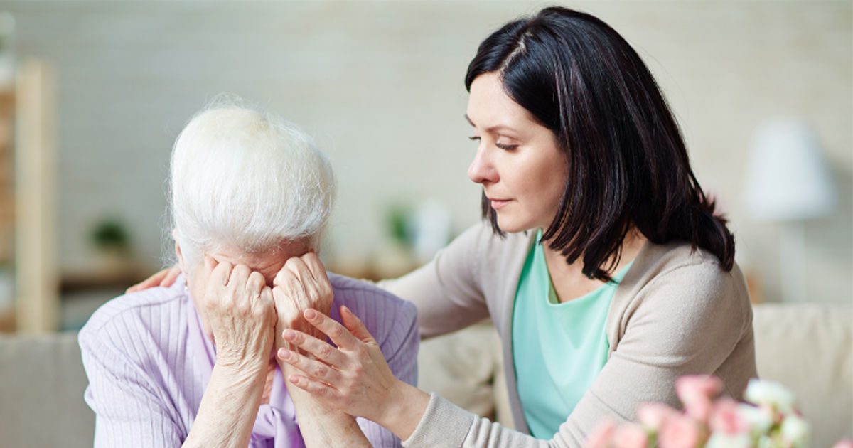 examples_of_aggressive_disruptive_behavior_in_seniors_with_dementia_how_to_understand_cope_with_them_how_home_care_can_help3.jpg