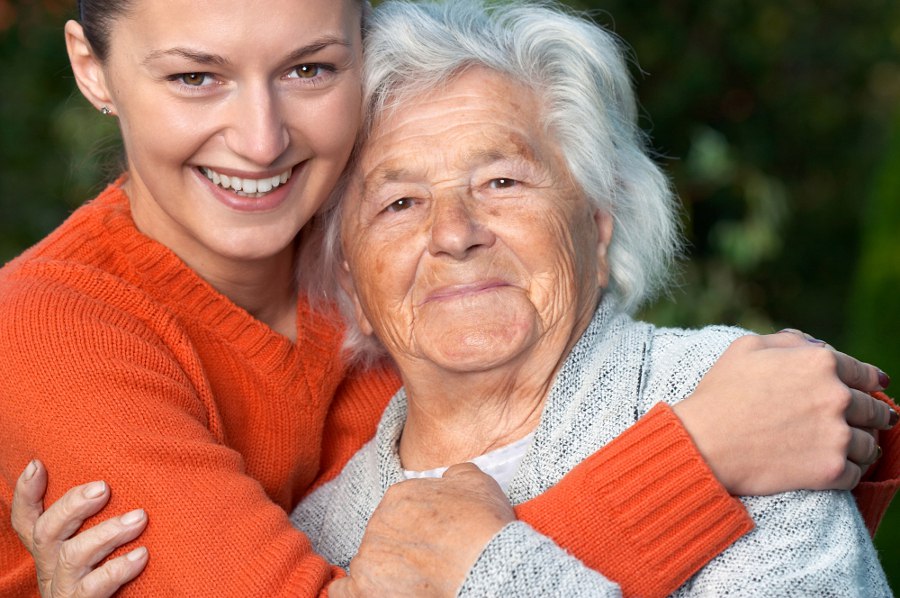 how_home_care-can_help_when_your_elderly_parent_has_health_issues_you_cannot_be_there_all_the_time_tailored_support_at_home_Ezra_Home_Care_Massachusetts.jpg